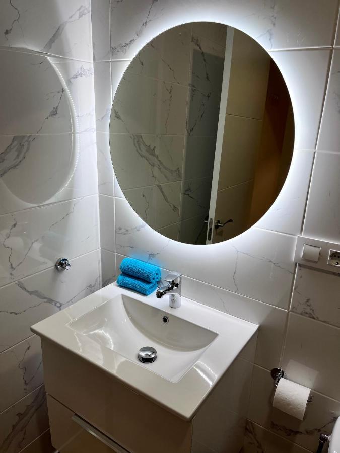 Gatu Premium Villa La Pepa, Preferente Mayores De 25 Anos Y Familias กาดิซ ภายนอก รูปภาพ
